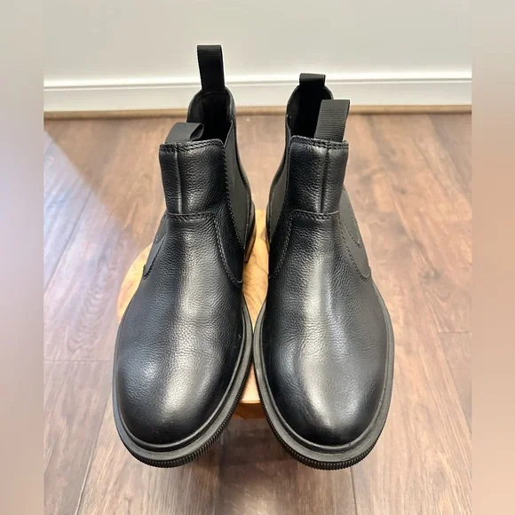 Clarks Collection Men’s Up Boots, Size 10.5. Like New! Clarks Collection Mens Brown 2 Eyelet Chukka Boots Size 10.5  main image 2